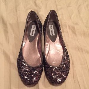 Steve Madden silver sequined flats
