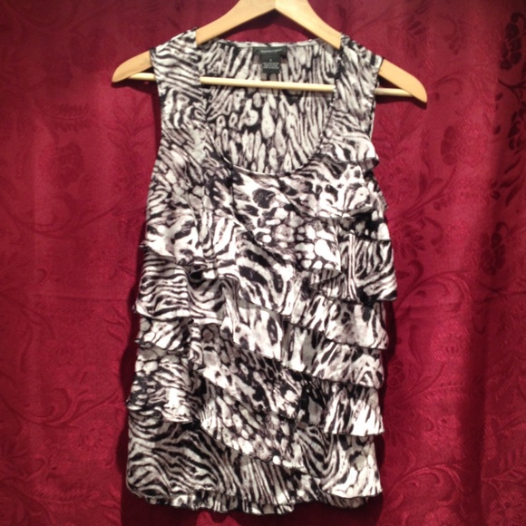 Spense Tops - Classy looking animal print SPENSE tunic