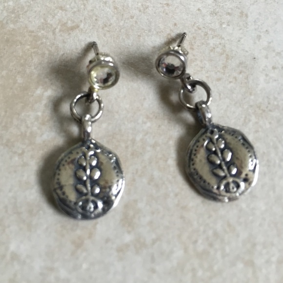 Silpada silver dangle earrings