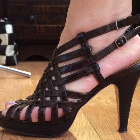 Madden girl strappy heals