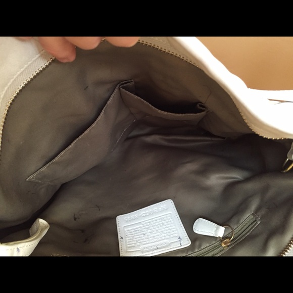 Coach leather handbag - Picture 3 of 3