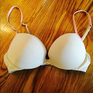 SOLD OUT‼️Victoria's Secret PINK Push-Up Bra--34B