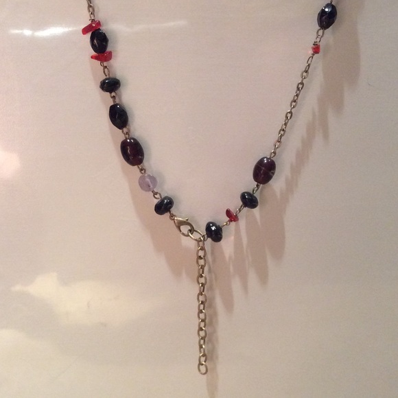 Long multi-colored necklace - Picture 3 of 8