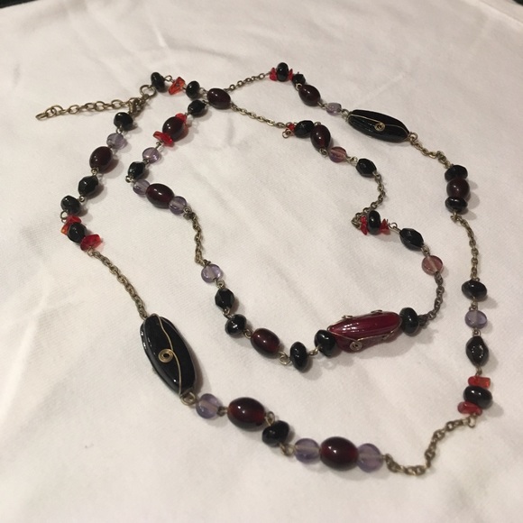 Long multi-colored necklace - Picture 1 of 8