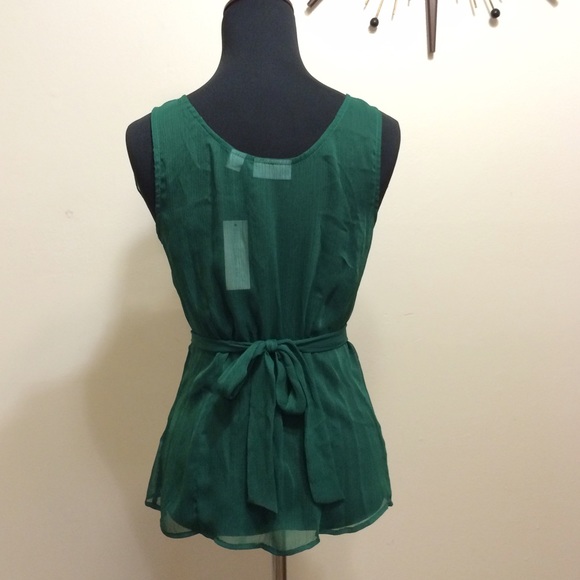 NY&CO Ruffled Top - Picture 3 of 4