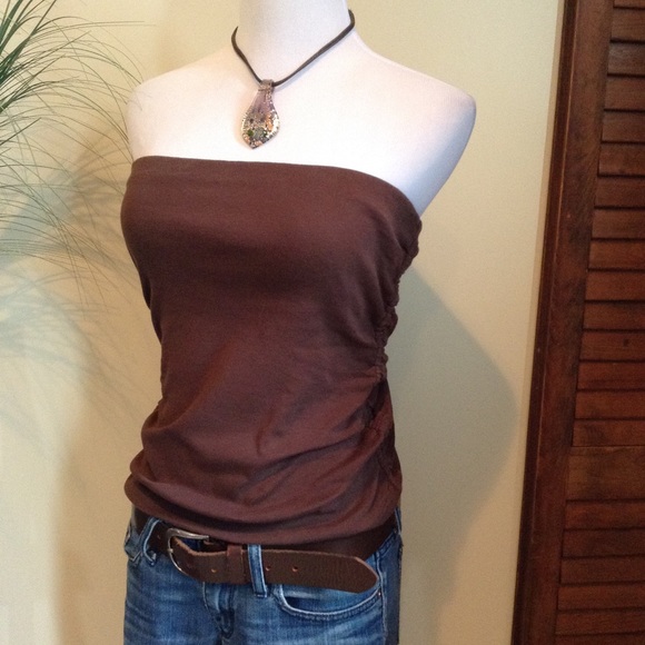 Strapless top