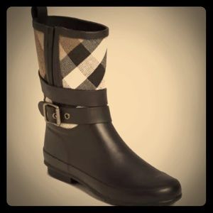 SOLD. Authentic Burberry Boots