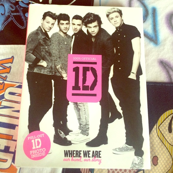 One direction hardcover book(: