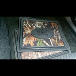 Mossy oak floor mats