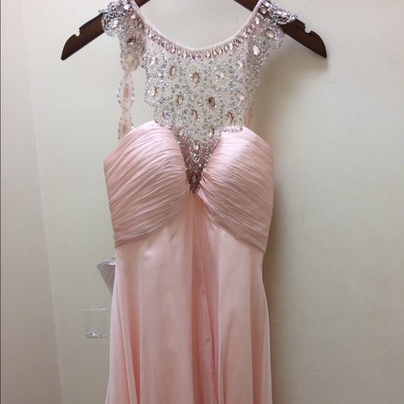 Beautiful cloud pink prom dress. Worn only once! - Picture 4 of 4