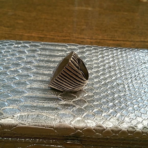 Cocktail ring - Picture 2 of 4