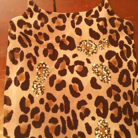 Leopard tank with bling