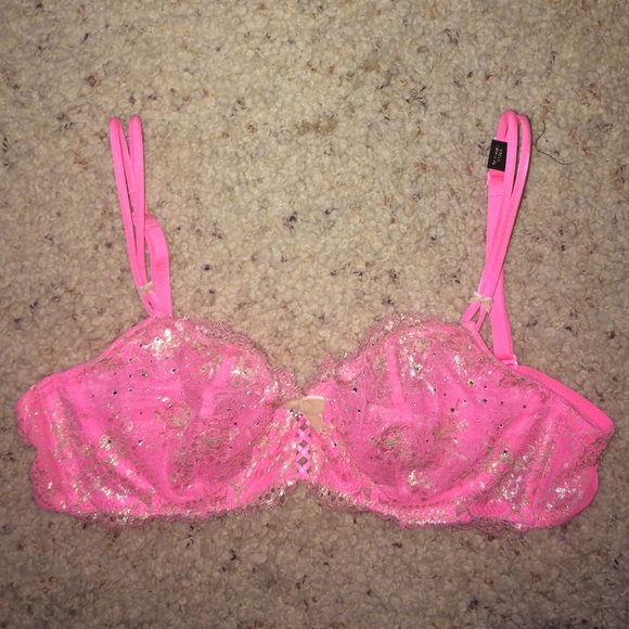NWT Pink VS Lace Balconette Bra (lmtd edition)