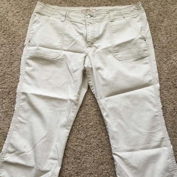 Light tan capris