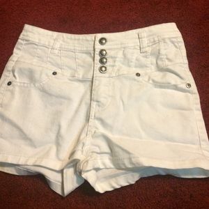 (Bundled) White High-Waisted Shorts