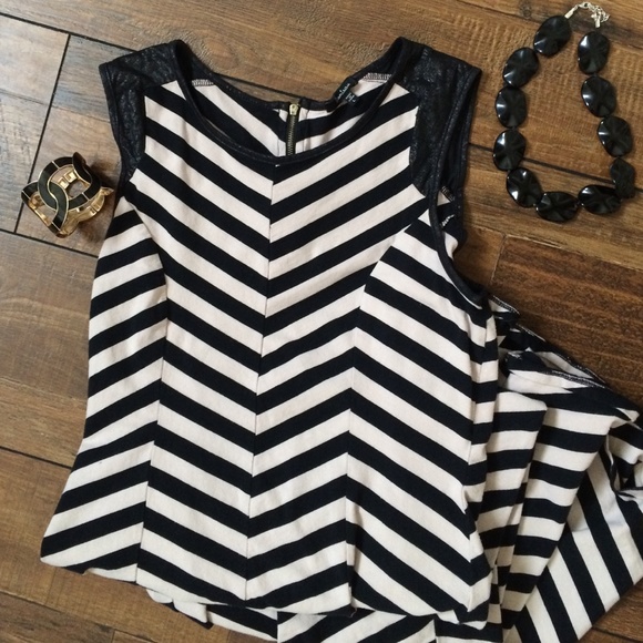 Black & tan Chevron pattern maxi dress