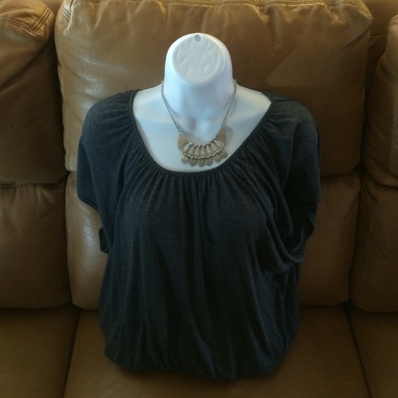 ‼️Open Back Top‼️ - Picture 2 of 4