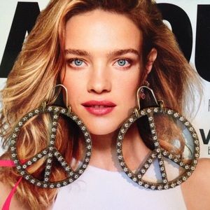 Flower peace earrings