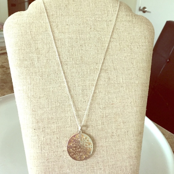Stella & dot necklace