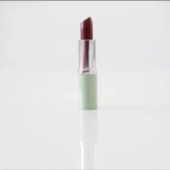 Clinique Lipstick 'A Different Grape'