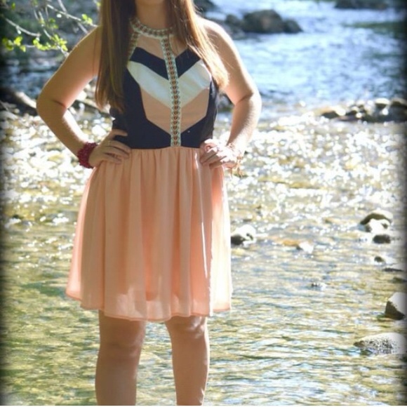 Dresses & Skirts - Dress