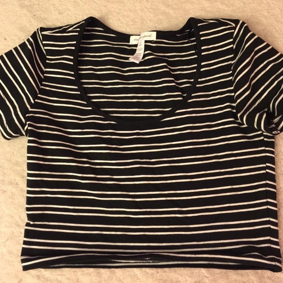 Crop top - Picture 1 of 2