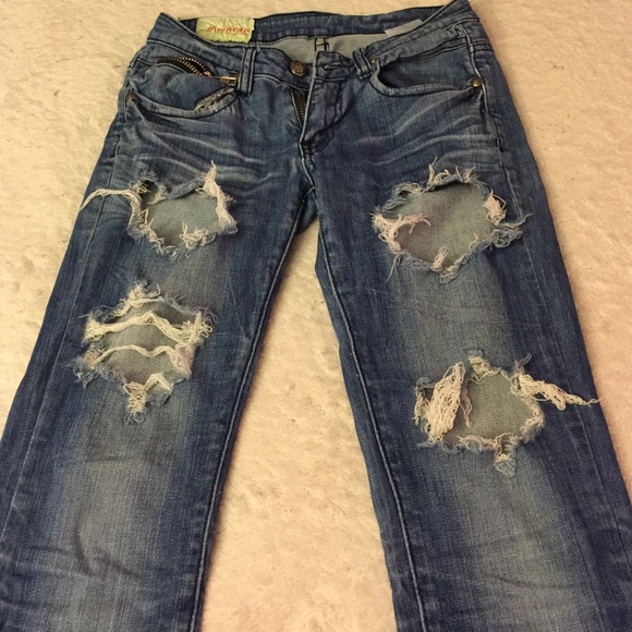 Ripped jeans