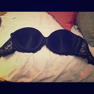 36 D Victoria Secrets Bra!  Black!