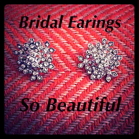 Unique Diamond cluster earrings