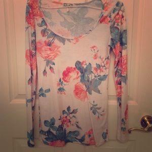 Long sleeve shirt, flower shirt.