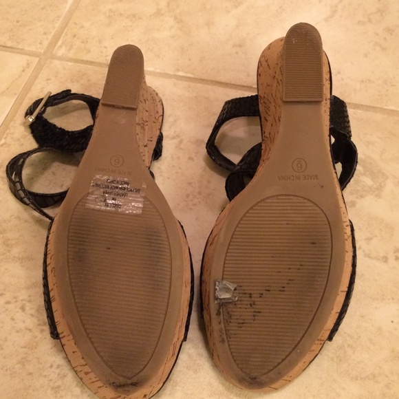 NOT AVAILABLE - Picture 3 of 3