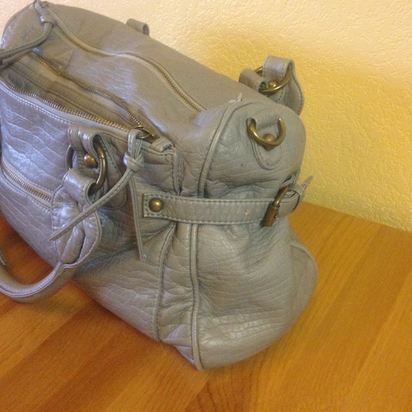 BUY NOW HEADING TO THRIFT STORE Kimchi Blue Purse - Picture 3 of 4