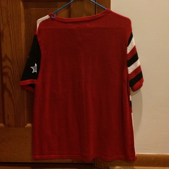 Knit & Pearl Short Sleeve Sweater - Picture 2 of 2