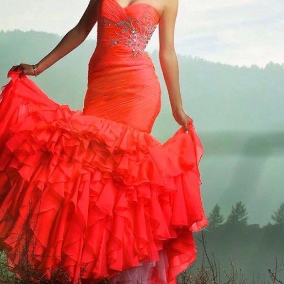 Prom Dress! - Picture 3 of 4