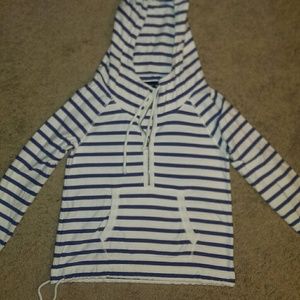 American Eagle white with blue stripes hoodie