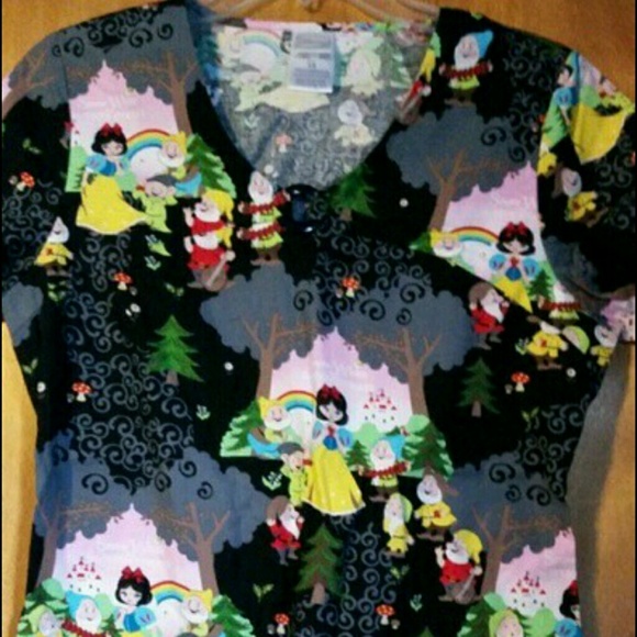 NWOT Disney scrub top