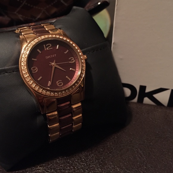 Authentic DKNY two toned watch - Picture 3 of 3