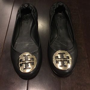 🎉 Reduced! Tory Burch Reva flat