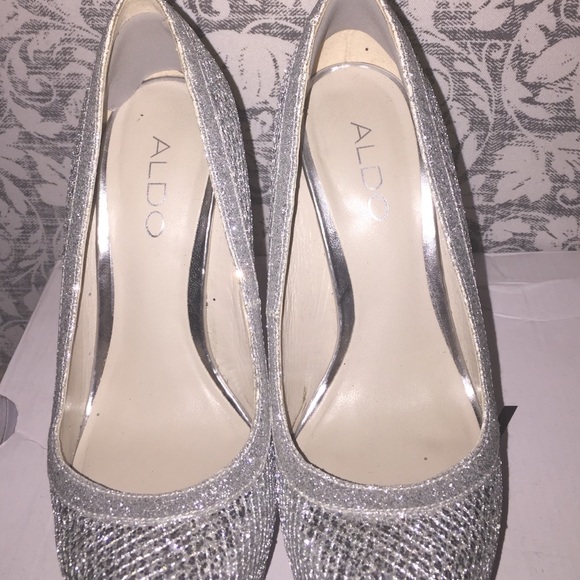 Loawen silver sequins shoe - Picture 3 of 4