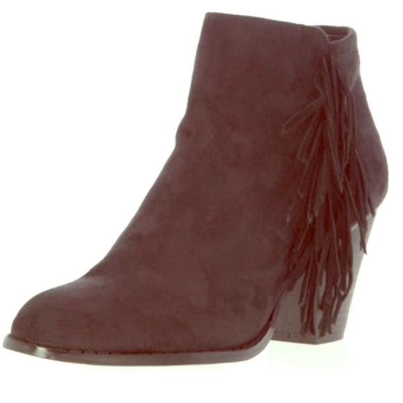 fringe boots forever 21 forever 21 fringe ankle boots from s closet on fringe boots forever 21 forever 21 fringe ankle boots from s closet on