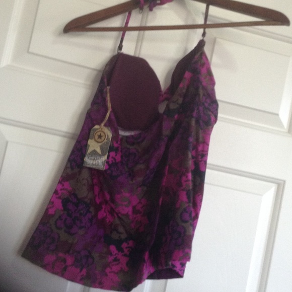 ️️NWT Built in bra swim top - Picture 2 of 2