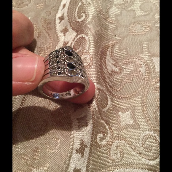 Studded ring - Picture 2 of 2