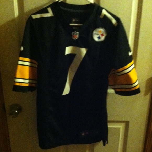 Steelers jersey.