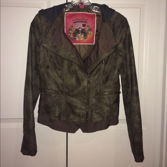 Leather Jacket with gray hood - Picture 1 of 2