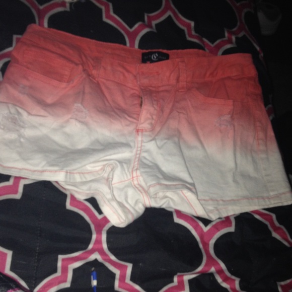 🚫Traded🚫 Ombre Shorts