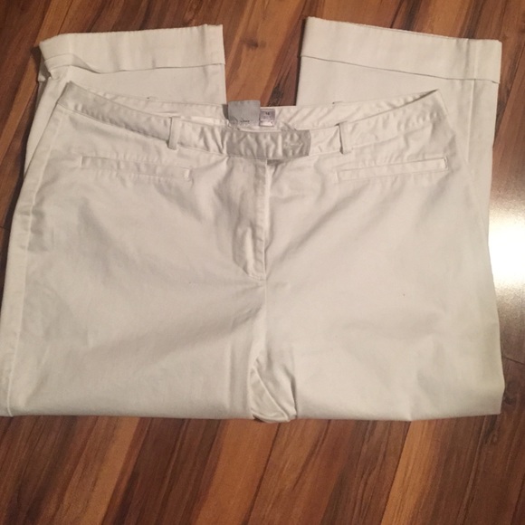 💢SOLD💢White Dress Capris - Sz 16💢SOLD💢