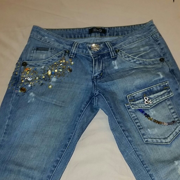 Dolce & Gabbana Capri jeans.