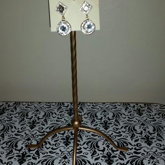 Bling teardrop earrings.