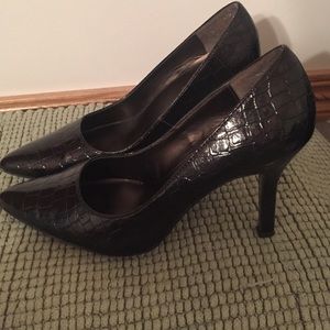 👠NEW Liz Claiborne Brown Heels👠