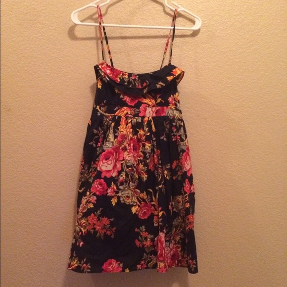 Short dress